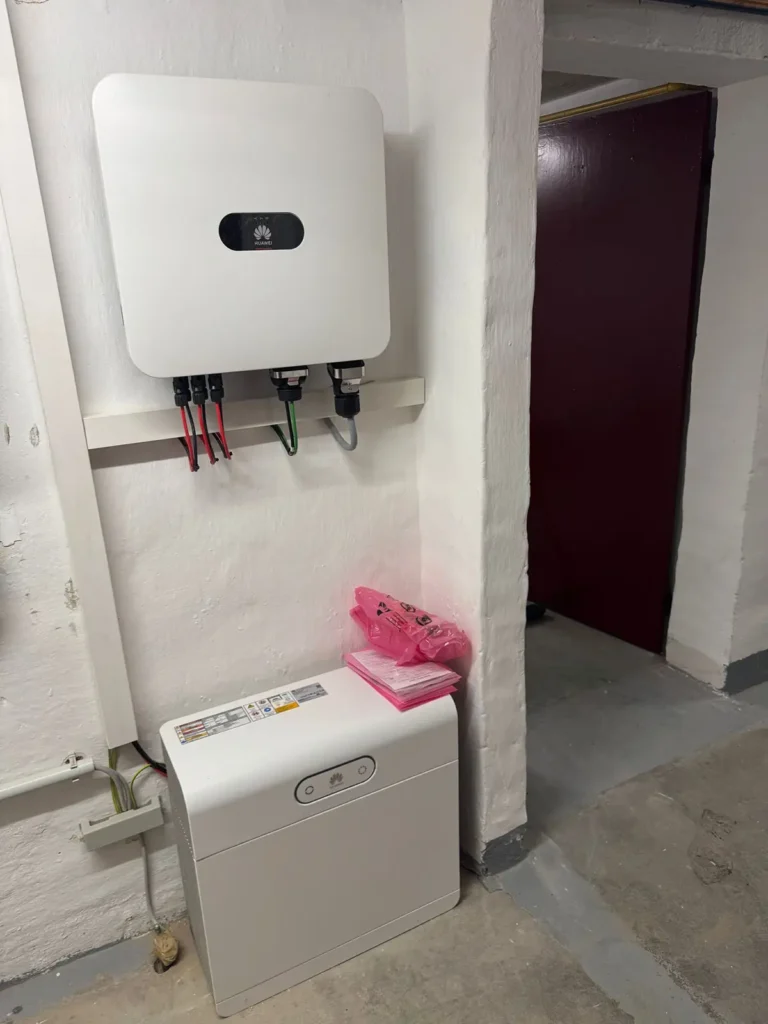 Aufnahme der Steuereinheit der Photovoltaikanlage